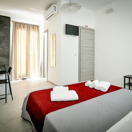 House&Villas - Sikania Rooms อาโวลา ภายนอก รูปภาพ